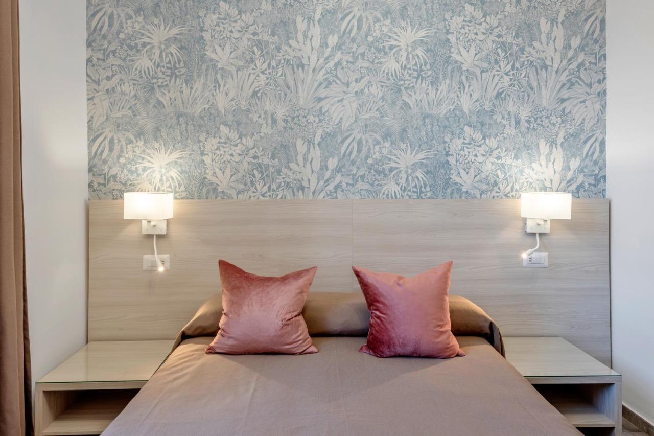 Joyful Termini Boutique Guest House Рим Екстер'єр фото